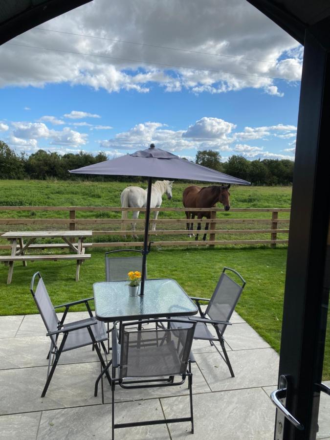 Mowbray Cottages & Glamping South Kilvington Exterior foto